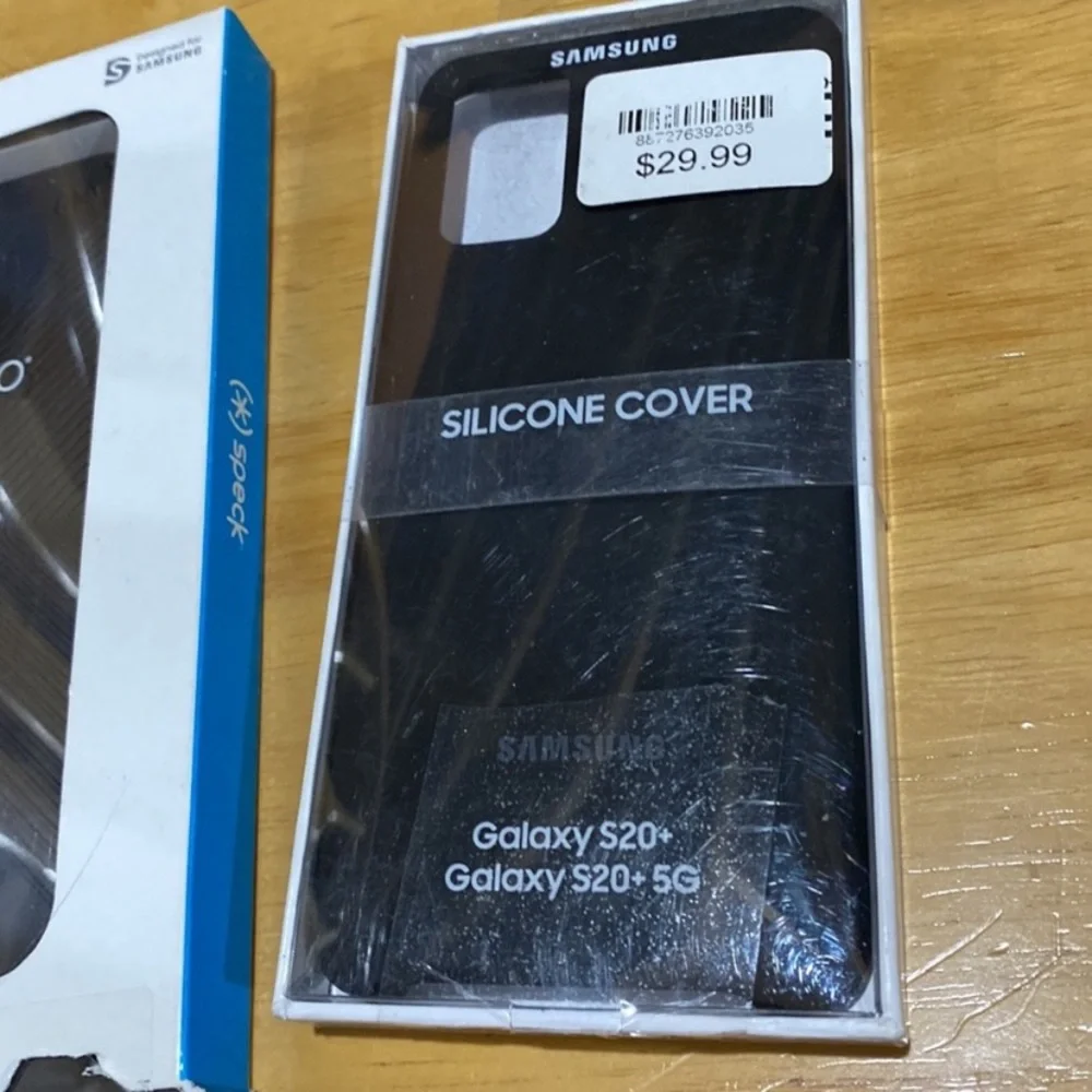 Samsung & Speck presidio Black cell Phone Case w/ camera Screen Protector S20+